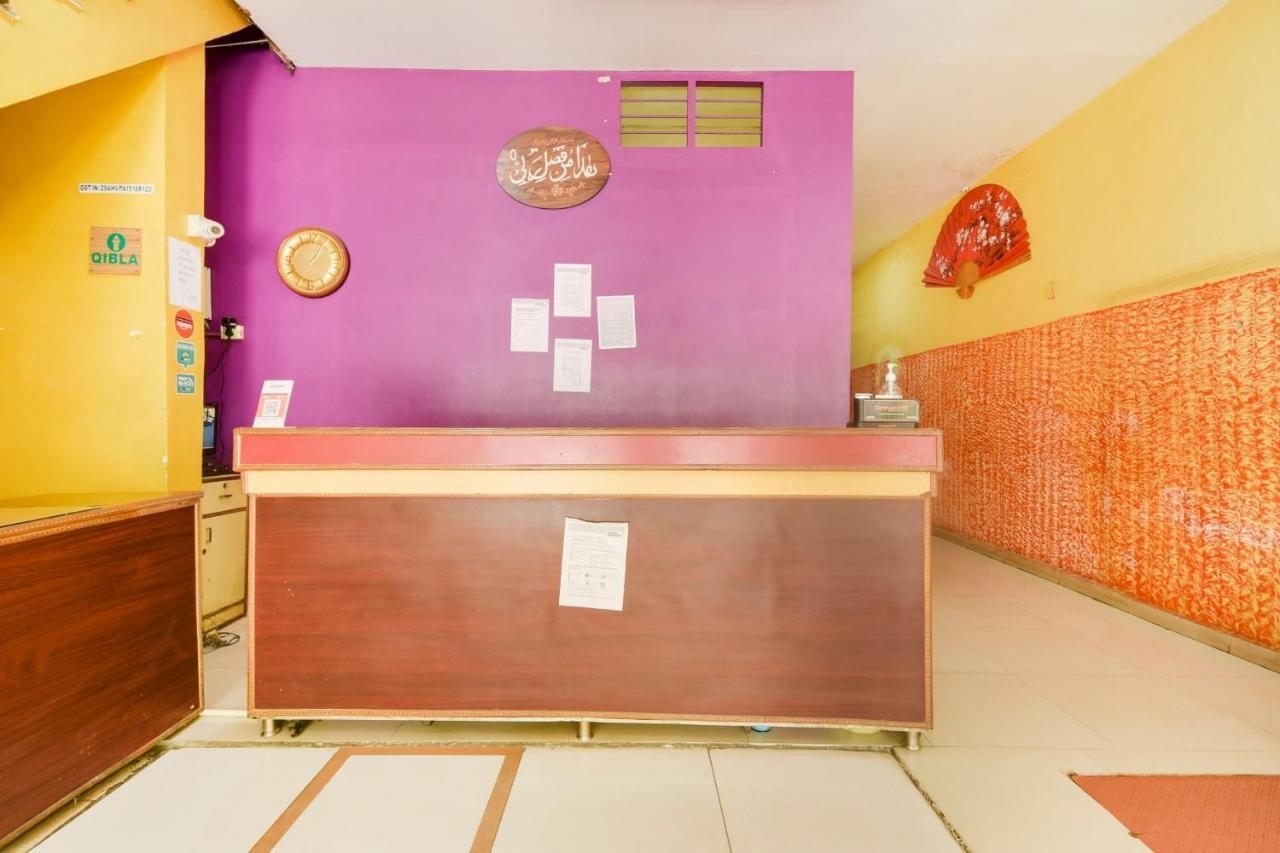 Hôtel Spot On 74228 Galaxy Comforts à Narasimharaja Puram Extérieur photo