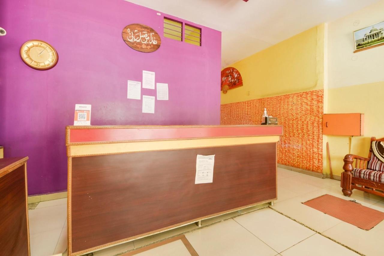 Hôtel Spot On 74228 Galaxy Comforts à Narasimharaja Puram Extérieur photo