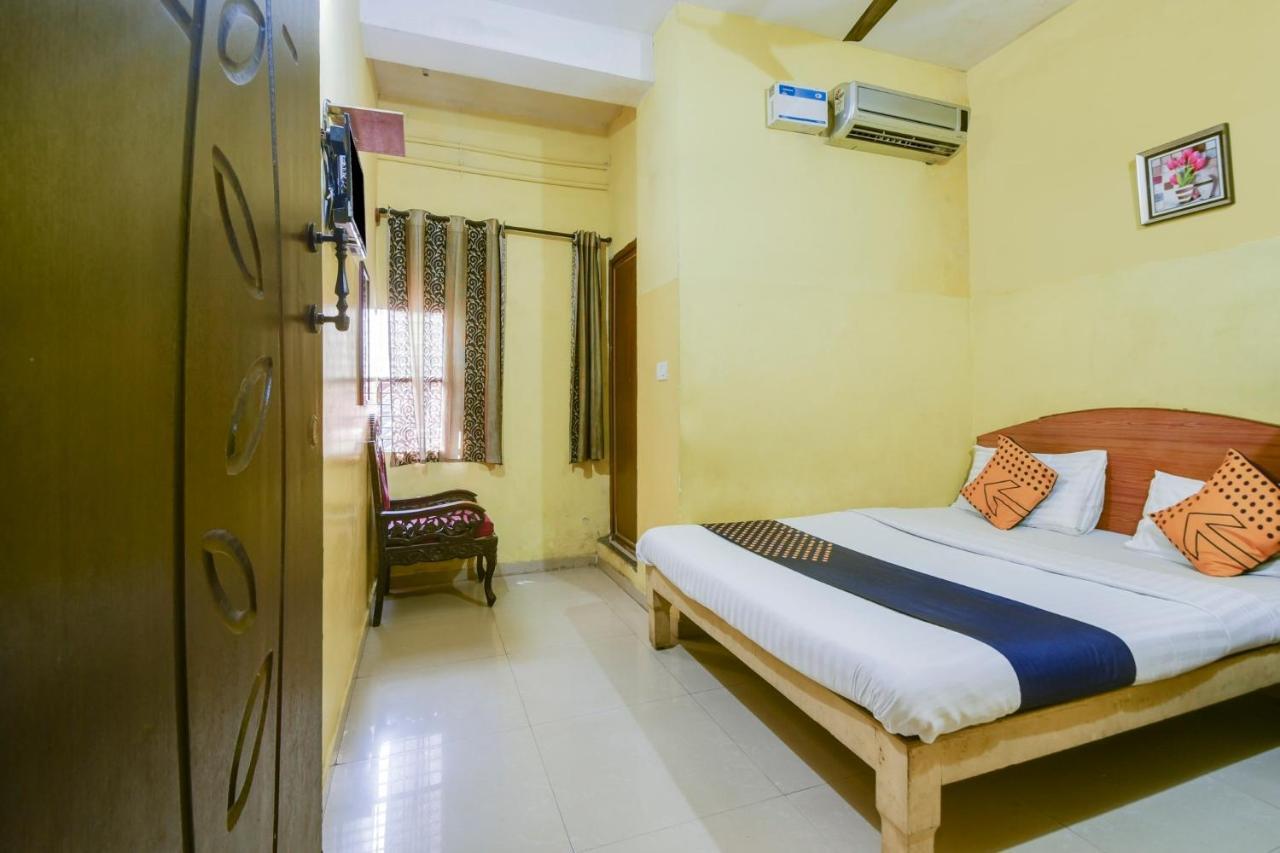 Hôtel Spot On 74228 Galaxy Comforts à Narasimharaja Puram Extérieur photo