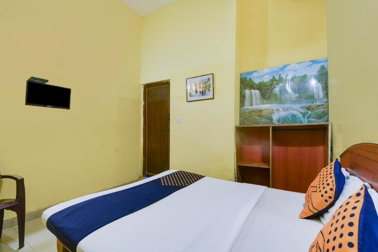 Hôtel Spot On 74228 Galaxy Comforts à Narasimharaja Puram Extérieur photo