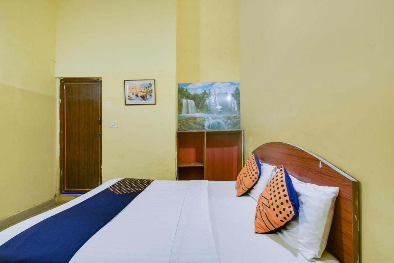 Hôtel Spot On 74228 Galaxy Comforts à Narasimharaja Puram Extérieur photo